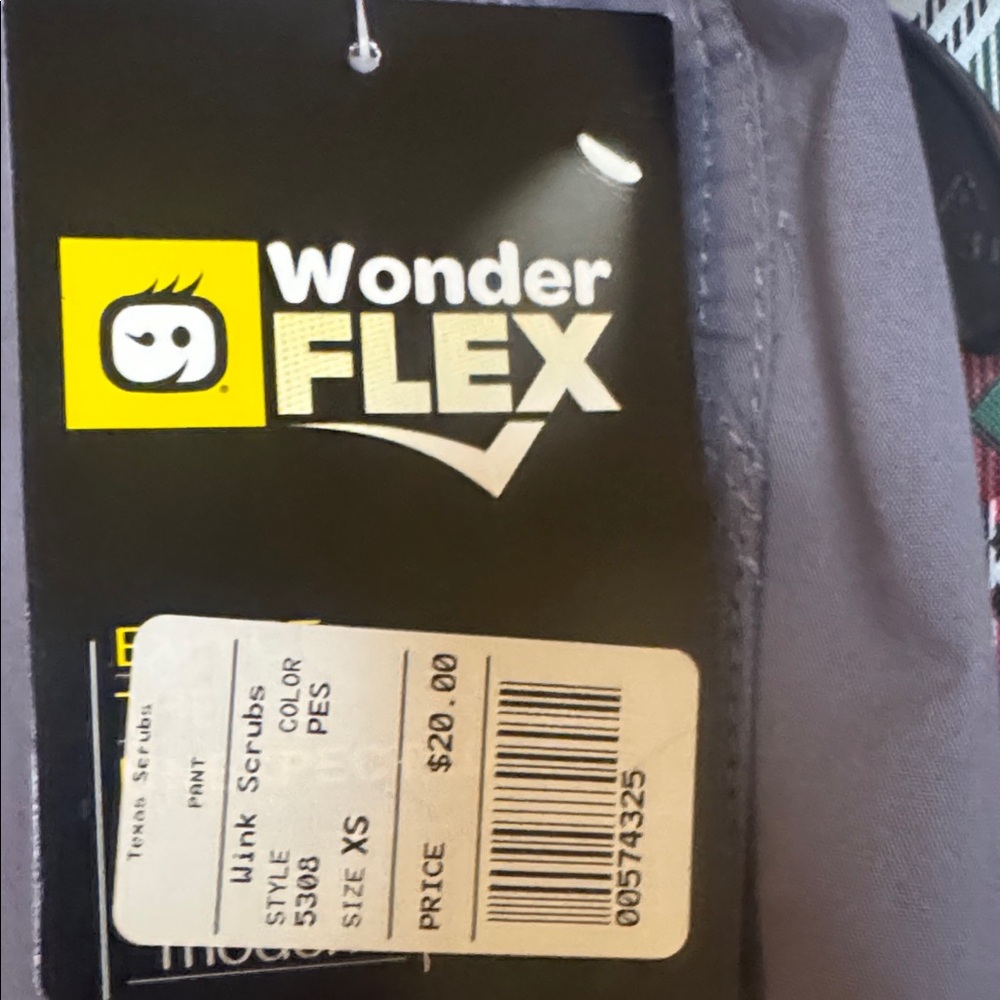 WonderWink Women's Wide Leg Cargo Scrub Pants - Picture 3 of 9